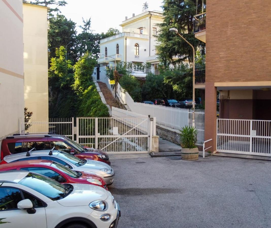 Relais Villa Montedonzelli Napoli Bagian luar foto