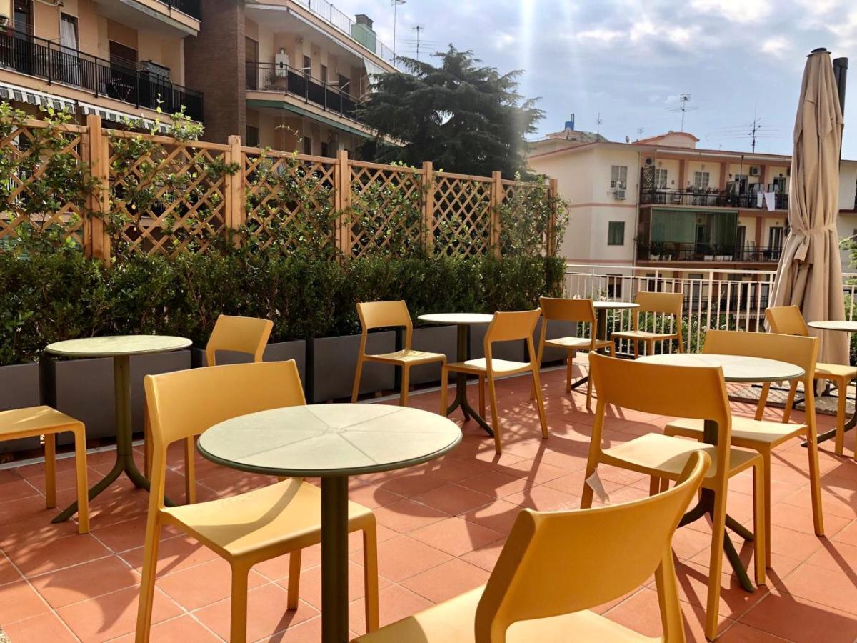 Relais Villa Montedonzelli Napoli Bagian luar foto